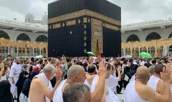 أداء العمرة