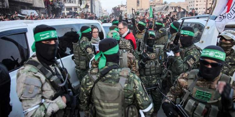 وفد حماس في القاهرة… لبحث صفقة شاملة تنهي الحرب وتتبادل الأسرى