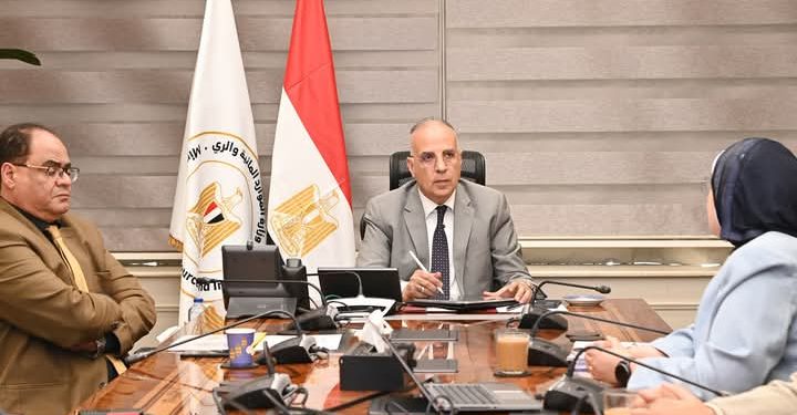 وزير الري يتابع إجراءات الحفاظ على أراضي الدولة المملوكة للوزارة وأعمال إزالة التعديات التى يتم تنفيذها