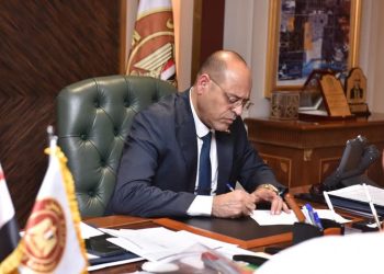 وزير العمل: الخميس المقبل إجازة مدفوعة الأجر للعاملين بالقطاع الخاص بمناسبة عيد العمال