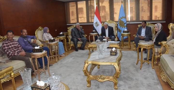 استجابة لمطالب المواطنين …محافظ الغربية يشدد على الإسراع في توقيع الأحوزة العمرانية على الطبيعة 