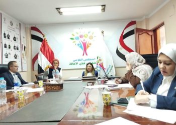 المشرف العام على”القومي للأشخاص ذوي الإعاقة” تترأس لجنة اختيار الأسر المثالية لعام 2025