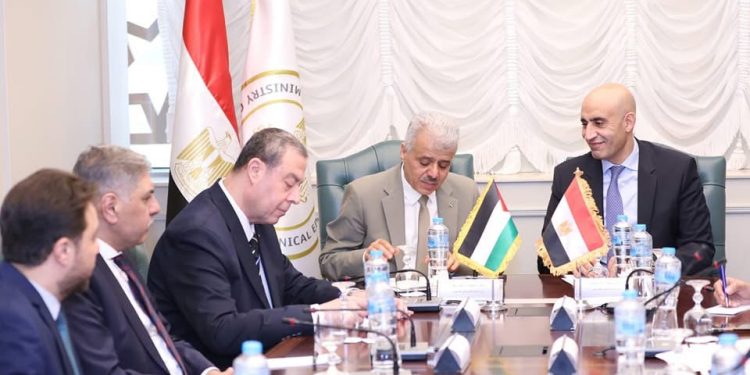 الوزير محمد عبد اللطيف يؤكد دعم مصر الكامل للأشقاء الفلسطينيين في ملف التعليم