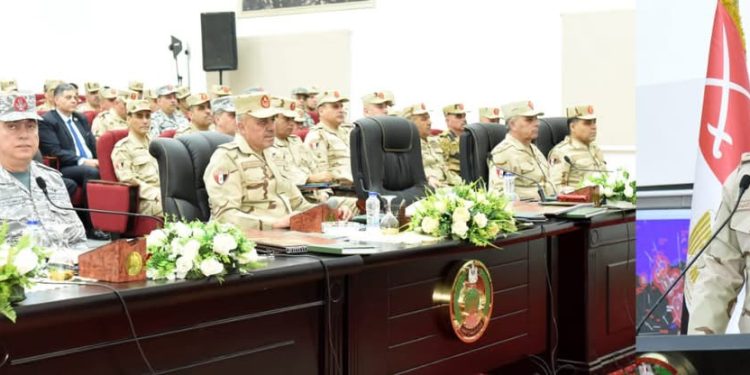 وزير الدفاع  يشهد تنفيذ المرحلة الرئيسية لمشروع مراكز القيادة التعبوى لقوات الدفاع الجوى والقوات الجوية