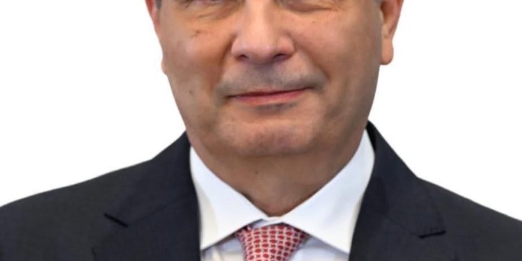 علاء فاروق يتوجه إلى الكويت للمشاركة في اجتماع مجلس المحافظين للهيئة العربية للاستثمار والانماء الزراعى