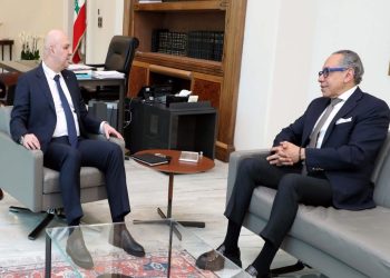 سفير مصر في بيروت يلتقي بالرئيس اللبناني