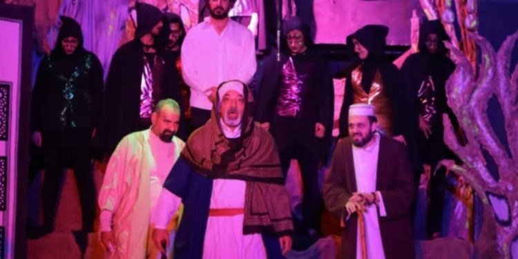 محافظ دمياط يشهد العرض المسرحي “ملحمة السراب” على مسرح قصر ثقافة فارسكور