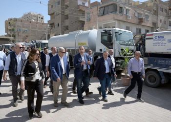 مدبولي  يتفقد محطة مياه المرشحة التشيكي بحي شرق واصطفاف المعدات ومشروع ترميم أول عملية مياه بأسيوط