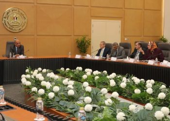 وزير الكهرباء يتابع مستجدات تنفيذ خطة العمل وتوفير التغذية الكهربائية اللازمة لمشروعات التنمية الزراعية