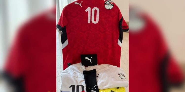 المنتخب الوطني تحت 17 عامًا بالقميص الأحمر أمام أنجولا