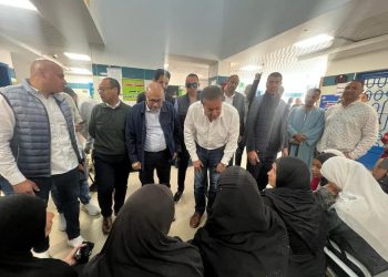 نائب رئيس مجلس الوزراء وزير الصحة يتفقد عددًا من المنشآت الطبية بمحافظة أسيوط