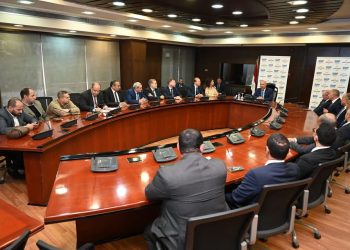 نائب رئيس مجلس الوزراء للتنمية الصناعية وزير الصناعة والنقل يشهد توقيع شراكة استراتيجية بين شركة CMA CGM الفرنسية وميناء أكتوبر