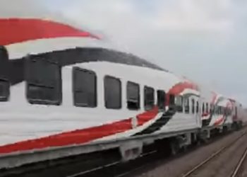 النقل تناشد المواطنين المشاركة فى التوعية من مخاطر ظاهرة رشق الأطفال للقطارات بالحجارة