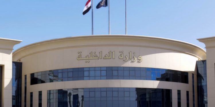 اتخاذ الإجراءات القانونية حيال شخص لقيامه بغسل ١٢٠ ميلون جنيه متحصلة من الاتجار بالعملات الأجنبية