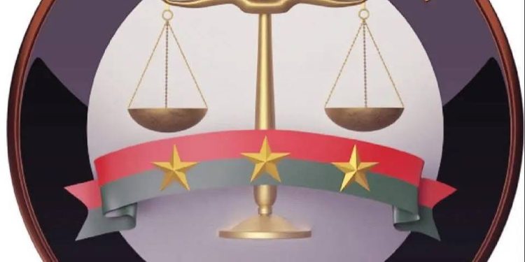 إصابة عضو بالنيابة العامة أثناء أدائه لمهام عمله والنائب العام يوجّه بتقديم الرعاية الطبية اللازمة