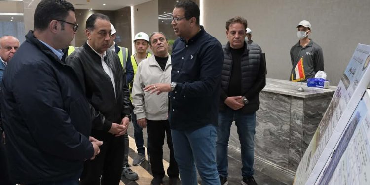 رئيس الوزراء يتفقد مشروع أبراج “الداون تاون” خلال زيارته لمدينة العلمين الجديدة اليوم