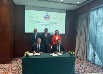 وزير الصحة يشهد توقيع خطاب نوايا مع شركة أسترازينيكا لتوطين الاختبارات الجينية الجزيئية المتقدمة