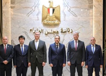 توقيع حزمة من العقود الخاصة بمقاول الائتلاف المصري الصيني المشترك