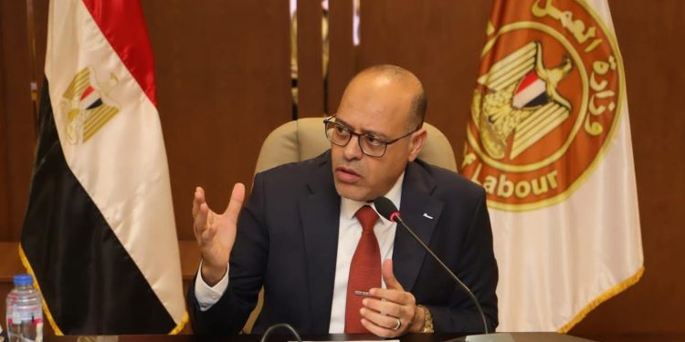 مجلس الوزراء يقر زيادة المنح الـ6 للعمالة غير المنتظمة إلى 1500 جنية للمنحة الواحدة