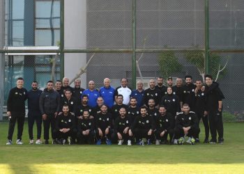 بلحسن مالوش يحاضر مدربى المسار السريع