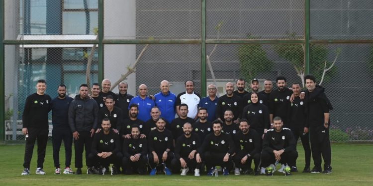 بلحسن مالوش يحاضر مدربى المسار السريع