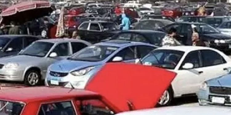 انخفاض في سوق السيارات بمصر تصل إلى 250 ألف جنيه