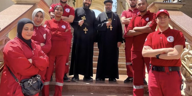الهلال الأحمر المصري يشارك في تأمين احتفالات عيد القيامة بـ 50 كنيسة على مستوى الجمهورية
