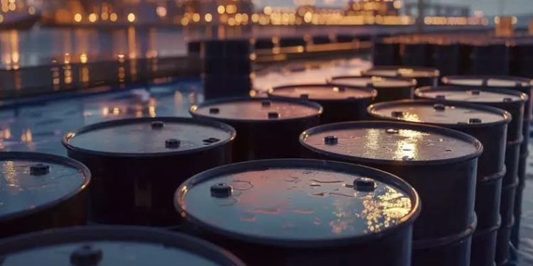 انخفاض أسعار النفط بنسبة 1.3% مع تراجع مخاوف نقص الإمدادات