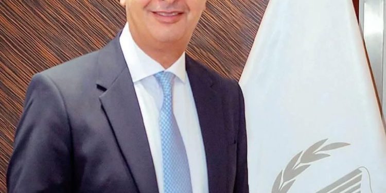 وزير التموين والتجارة الداخلية يقرر مد فترة صرف المنحة الإضافية للمستحقين على بطاقات التموين