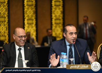 وزير الشئون النيابية والقانونية والتواصل السياسي يشارك في الجلسة الافتتاحية للمجلس الأعلى للتشاور الاجتماعي