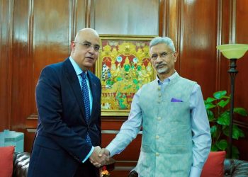 سفير مصر في نيودلهي يلتقي وزير خارجية الهند