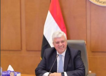 وزير التعليم العالي يعلن صدور قرارات جمهورية بتعيين قيادات جامعية جديدة