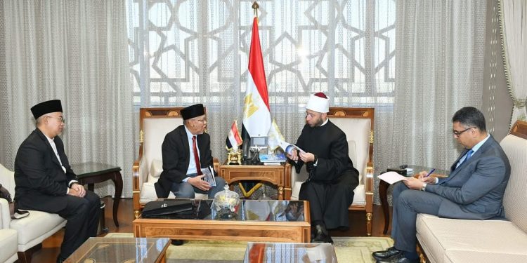 الأزهر والأوقاف هما درع الأمة في مواجهة الفكر المتطرف