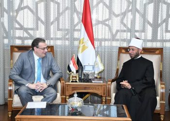 وزيرُ الأوقاف يستقبلُ رئيسَ الجهاز المركزيِّ للتنظيم والإدارةِ بمقرِّ الوزارة بالعاصمة الإداريةِ الجديدة