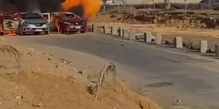 إصابات واحتراق سيارات… إثر كسر خط غاز  على طريق “الواحات”