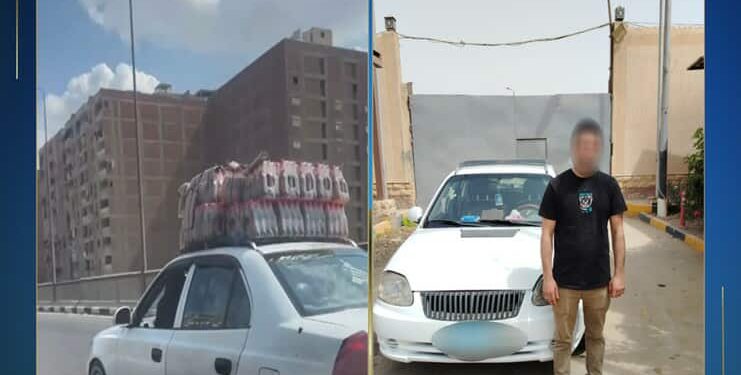 كشف ملابسات تداول مقطع فيديو على مواقع التواصل الإجتماعى يتضمن قيام قائد سيارة “أجرة” بالسماح لأحد الأشخاص بالجلوس على الجزء الأمامى للسيارة أثناء سيرها بأحد الطرق.. وضبط مرتكب الواقعة