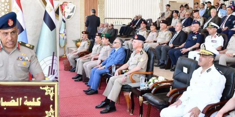 القوات المسلحة تحتفل بتخريج الدفعة (167) من كلية الضباط الإحتياط 