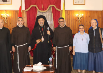 البطريرك الأنبا إبراهيم… يستقبل المهنئين بعيد القيامة بالمقر البطريركي