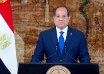 الرئيس السيسي يهنئ المصريين بتحرير سيناء: “عهد على مواصلة البناء وحماية الوطن