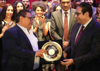 “حاجة تخوف 2025″… تُبهر الآلاف في قبة جامعة القاهرة بحضور قيادات ثقافية وأكاديمية