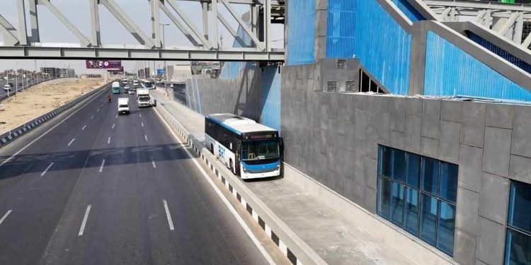 وزارة النقل تضع اللمسات الأخيرة للمرحلة الأولى من مشروع الأتوبيس الترددي على الدائري