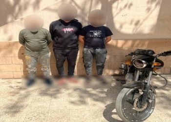 القبض على عناصر فيديو السير عكس الاتجاه بموتوسيكل وسرقة مواطن بالجيزة