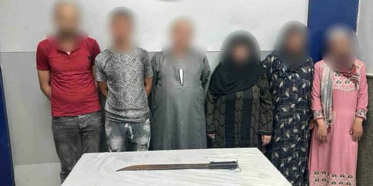 كشف ملابسات فيديو مشاجرة بين عدد من الأشخاص داخل أحد المساجد بالقاهرة