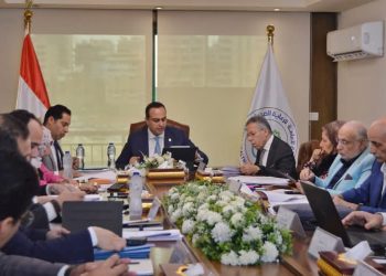 مجلس إدارة الهيئة يهنئ فخامة الرئيس السيسي والسيد الدكتور رئيس مجلس الوزراء والسيد نائب رئيس مجلس الوزراء وزير الصحة والسكان وجموع العمال في مصر والعاملين بالهيئة بمناسبة عيد العمال