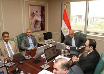 وزير الكهرباء يجتمع بمسئولي شركة “ساى شيلد” لمتابعة مجريات تشغيل منظومة الشحن الموحد وقاعدة البيانات المؤمنة للعدادات في شركات توزيع الكهرباء