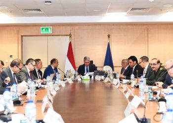 وزير السياحة والآثار يترأس اجتماع مجلس إدارة المجلس الأعلى للآثار 