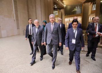 ⁠وزير السياحة والآثار يقيم مأدبة عشاء على شرف المشاركين في الاجتماع الوزاري الرابع لوزراء السياحة للدول الأعضاء بمنظمة الـ D-8 بالمتحف المصري الكبير