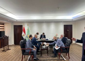 وزير الزراعة يعقد اللقاء الأسبوعي مع أعضاء مجلسي النواب والشيوخ