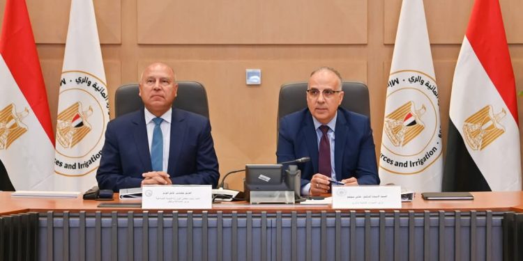 الموافقة على مشروعات قومية لتطوير “السواحل” وحمايتها… في اجتماع اللجنة العليا لتراخيص الشواطئ