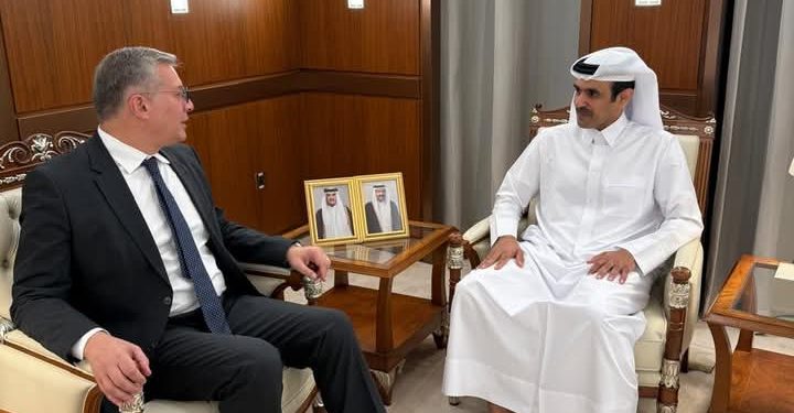 وزير البترول والثروة المعدنية في زيارة إلى دولة قطر .. ويلتقي وزير الطاقة القطري